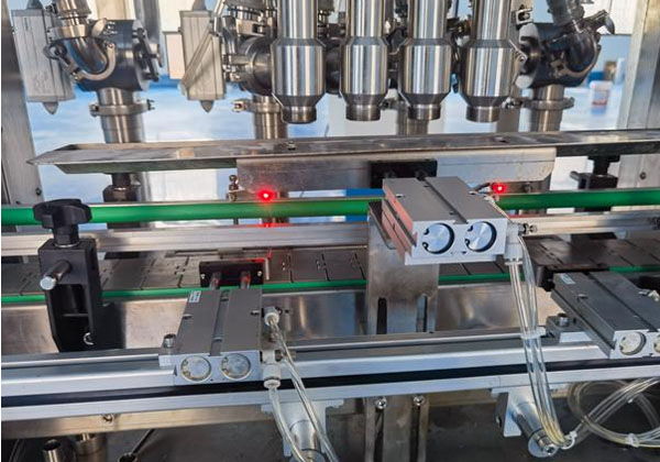 Peanut butter filling machine