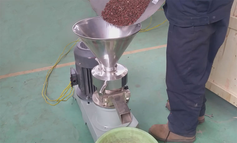 Peanut butter machine processing cocoa butter